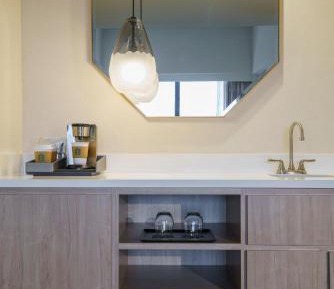 One King Bed with Wet Bar