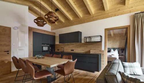 Ski in – Ski out Chalet 1