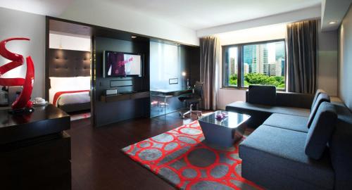 Mira Suite 80
