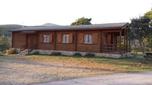 Wood Cabin (12 people)