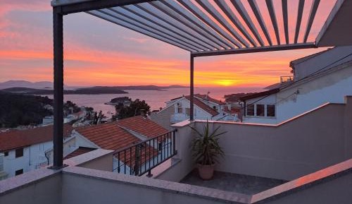 Studio Apartment with Sea View