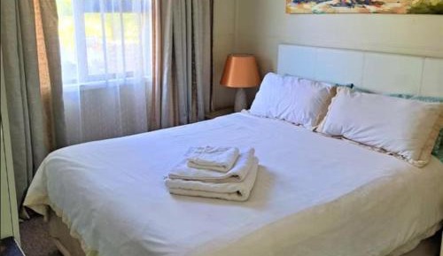 Queen Room with Pool View