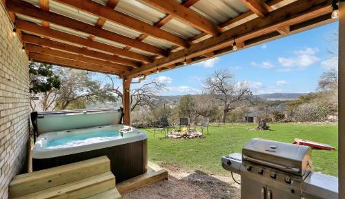 Four-Bedroom Holiday Home