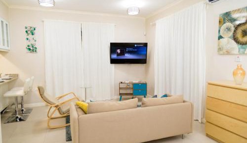 Studio Apartment