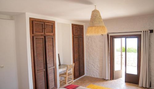 Chambre Double N°1 - Avec Terrasse et Jardin Privés - Vue sur Plaine