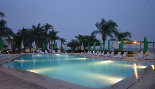 Standard Double Room with Lake View