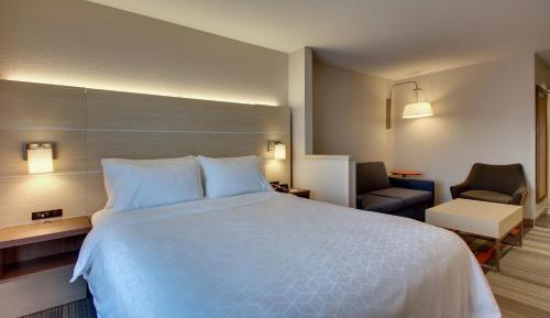 Queen Room with Sofa Bed