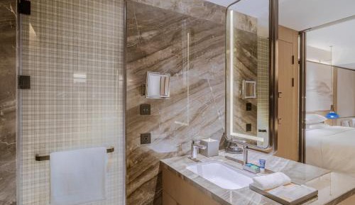 Deluxe Guest room with 2 Double