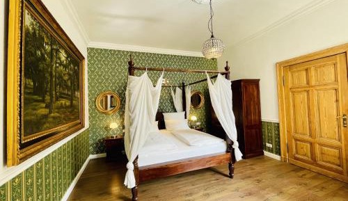 Large Double Room with Garden View