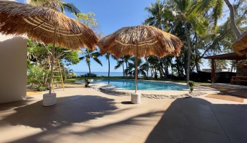 Villa - Beach Front