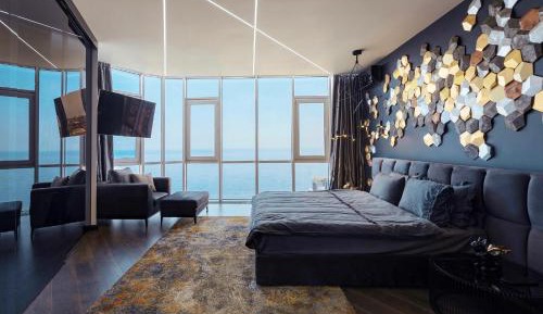 Two-Bedroom Apartment with Sea View