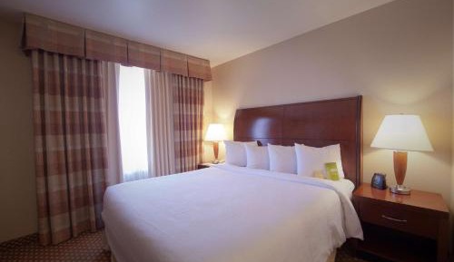 King Room with Accessible Tub - Mobility and Hearing Access/Non-Smoking