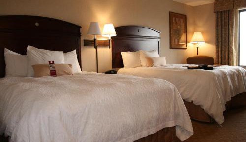 Room with Two Queen Beds - Non-Smoking