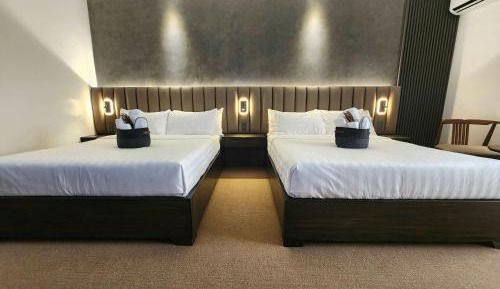 Studio with Mountain View