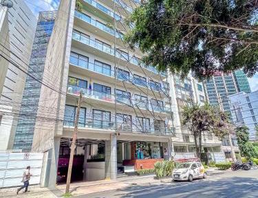 King Studio with Sofa Bed