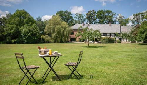 Queen Room with Spa Bath