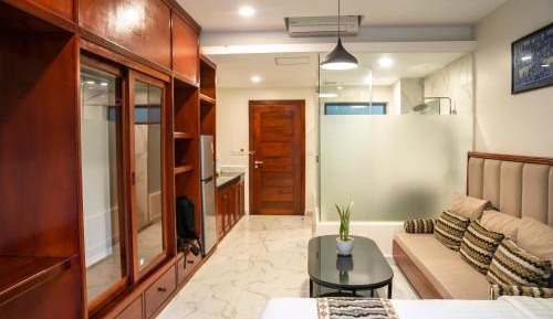 Deluxe Double Room (2 Adults + 1 Child)