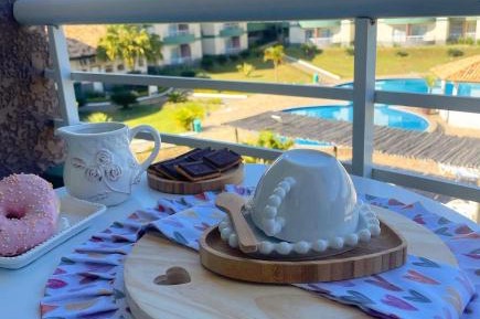 Apartment with Pool View 