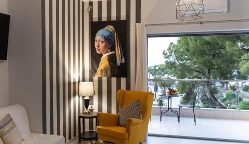 Studio Apartment with Sea View