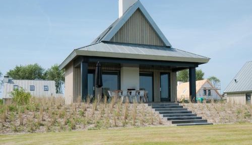 Four-Bedroom Holiday Home