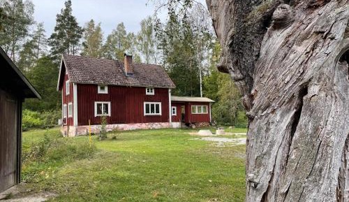 Three-Bedroom Vacation Home 