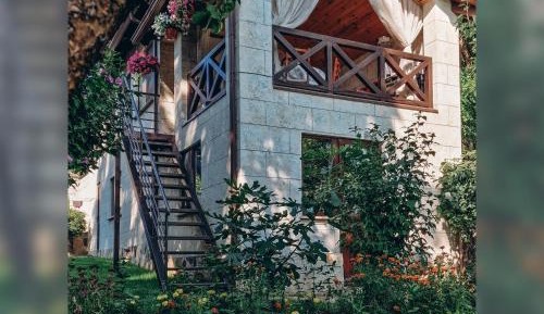 Studio with Terrace