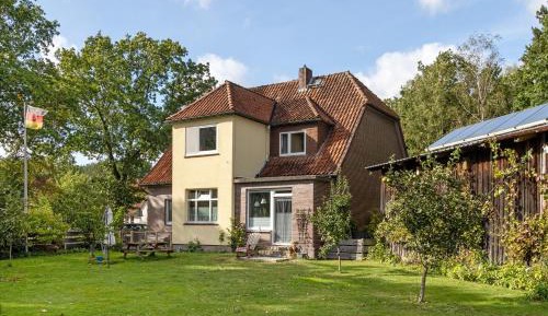 Superior One-Bedroom Apartment