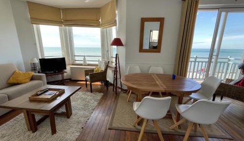 Apartment (6 Adults)