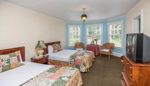 Suite with Two Double Beds