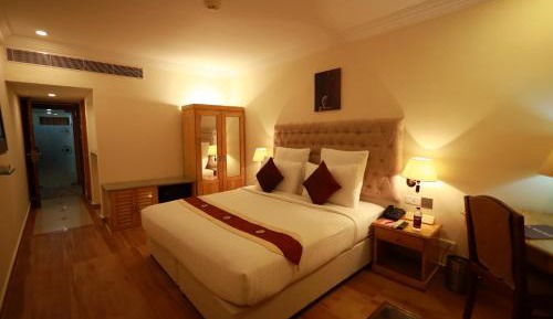 Superior King Room