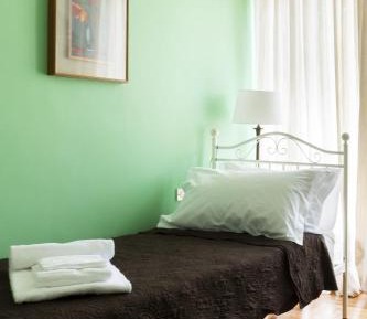 Twin Room with Shared Toilet