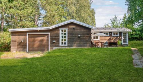 Three-Bedroom Holiday Home 