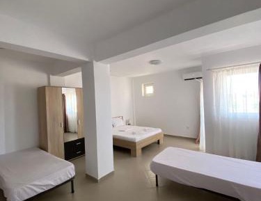 One-Bedroom Apartment with Balcony