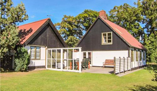 Two-Bedroom Holiday Home
