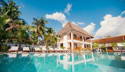 Triple Room with Pool View