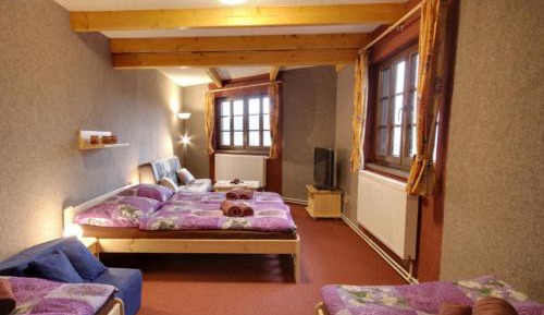 Classic Quadruple Room