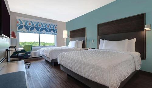 Queen Room with Two Queen Beds - Hearing Access