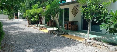 Deluxe Double Room with Shower