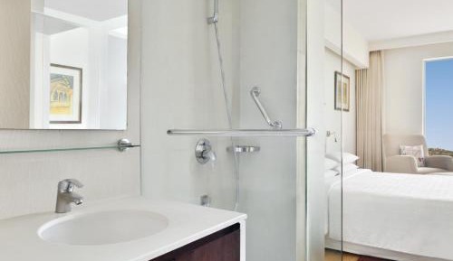 Deluxe Twin Room ( 20% Dis on SPA, Laundry and Food & Soft Beverages only at The Eatery, Credit Meal of INR 1000/- in a the stay on Minimum bill amount of INR 2500/-)