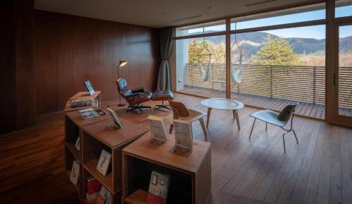 Suite with Open-Air Bath and Mountain View