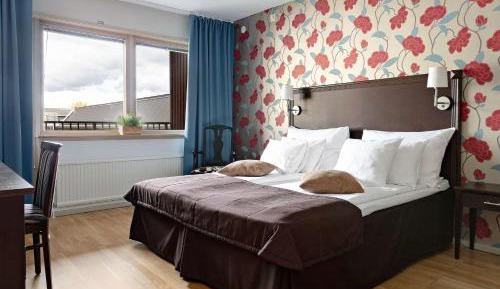 King Room with Sofa Bed