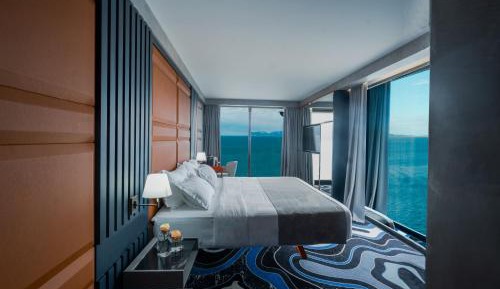 Deluxe Double Room with Balcony and Sea View