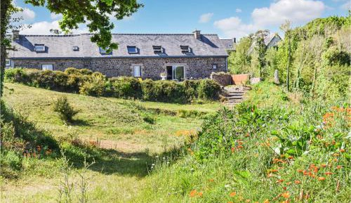 Six-Bedroom Holiday Home