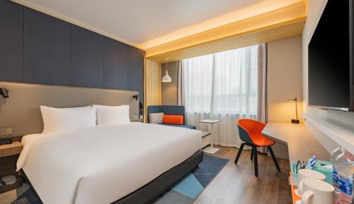 Standard King Room