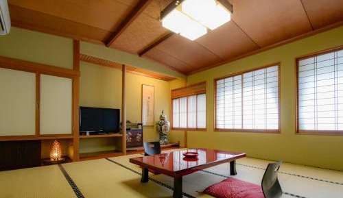 Japanese-Style Room