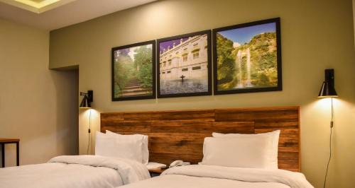 Standard Twin Room