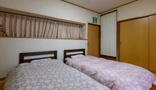 Economy Twin Room