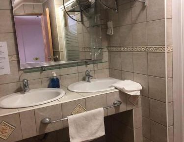 Deluxe Double Room with Extra Bed