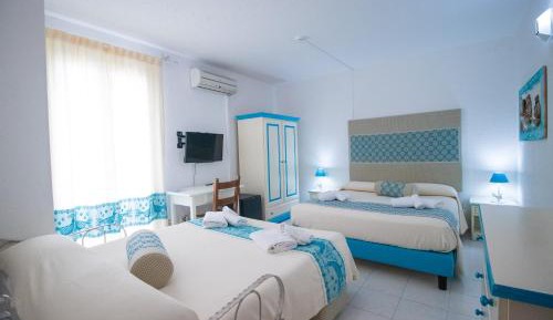 Quadruple Room with Balcony