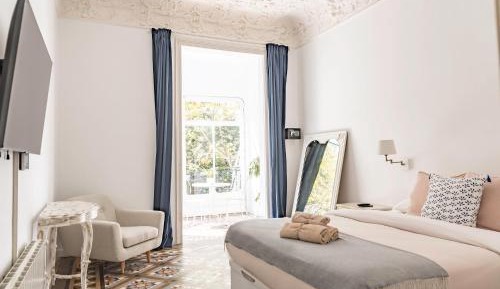 Double Room with Shared Bathroom